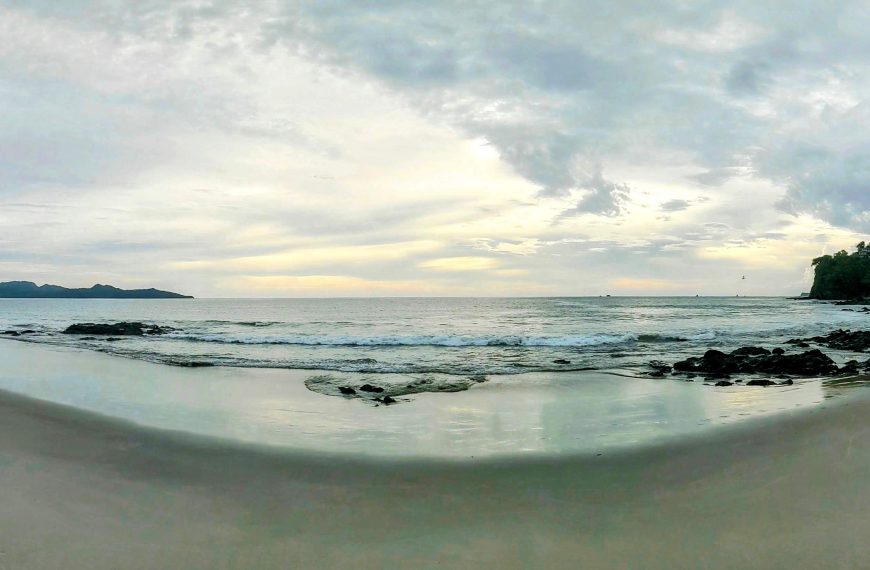 Anchorage Hopping in Tropical Paradise